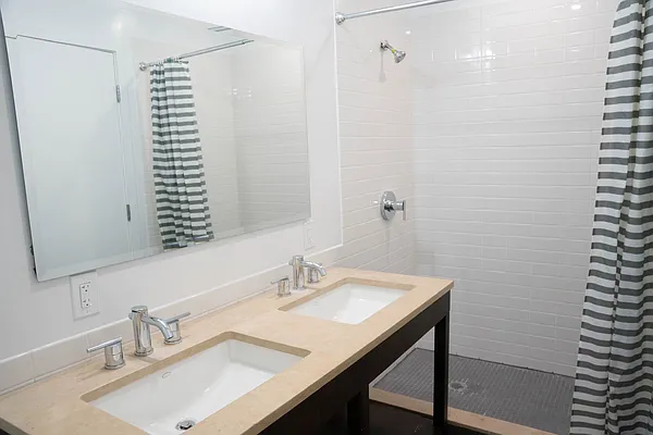 Sold by Acre Max Realty Inc | media 8