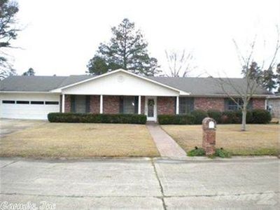 2305 W Elm St, El Dorado, AR, 71730