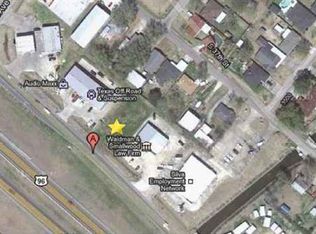 215 S Highway 69, Nederland, TX 77627
