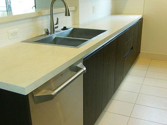 4th image of 843 N Fuller Ave APT 102