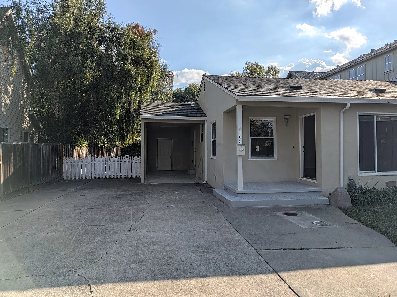 3 bed, 1330 sqft, $4,700 — Photo 3