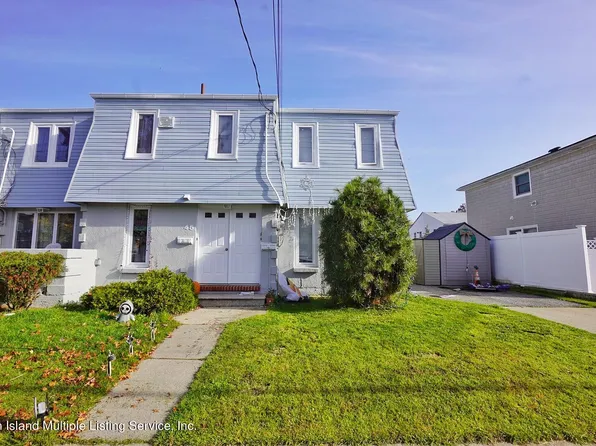 45 Park St, Staten Island, NY 10306