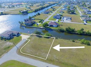 900 NW 12th Ave, Cape Coral, FL 33993