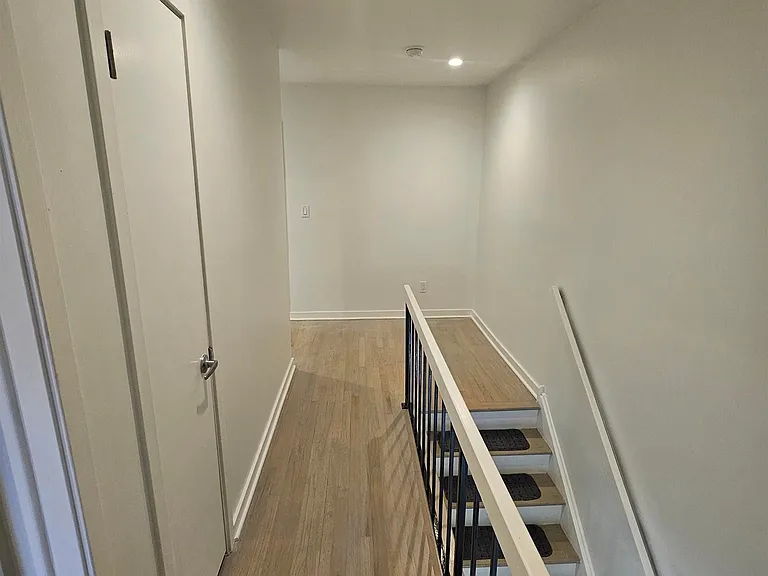 801 Dudley Ct #1402 — Photo 30