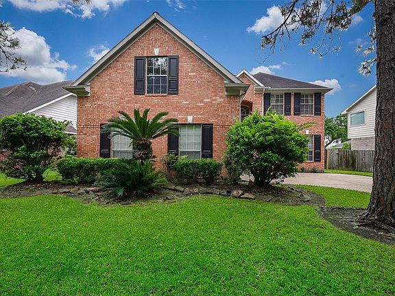 2nd image of 2322 Madewood Dr