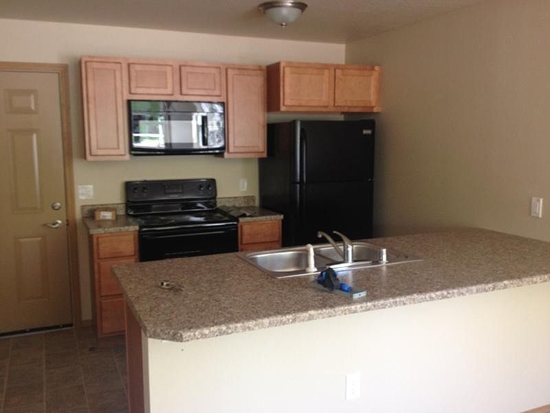 2nd image of 3800 Oleary St #104