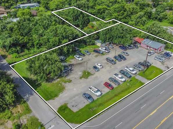 6714 Highway 6, Hitchcock, TX 77563