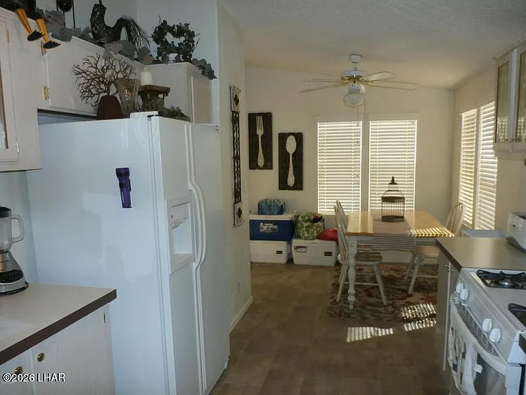 2560 James Dr — Photo 5