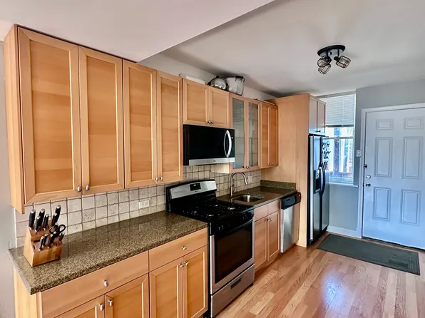 3129 N Western Ave #3, Chicago, IL 60618