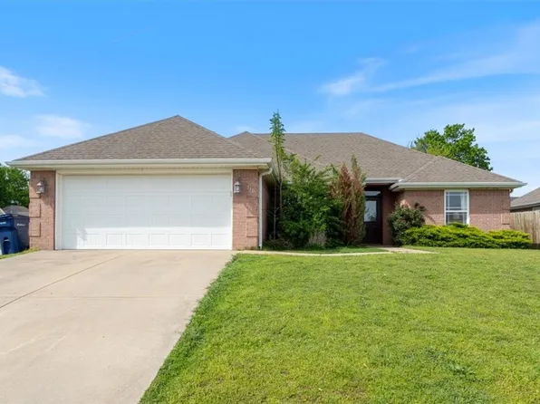 1105 E Jim McVay, Siloam Springs, AR 72761