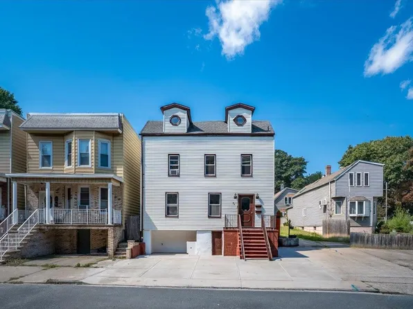 85 Hobart Avenue image 1 of 25