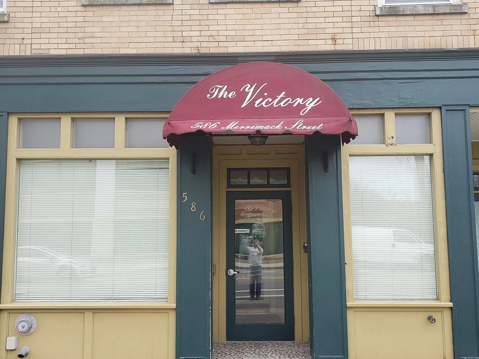586 Merrimack St — Photo 3