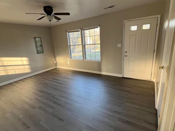 2nd image of 939 Craig Ave