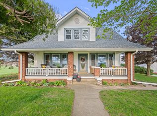 10198 E 2720th St, Kewanee, IL 61443