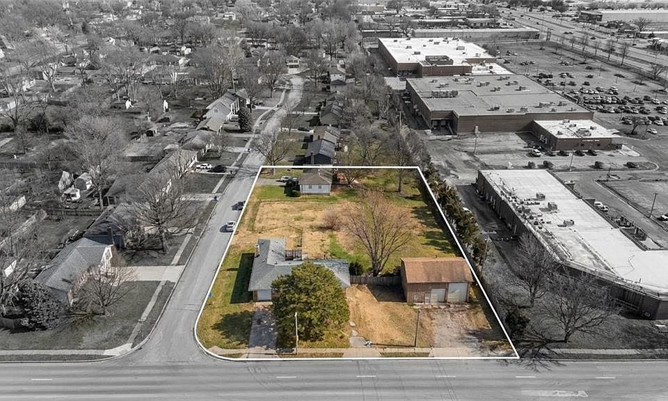 1st image of 6127-6129 And Lot Pflumm Rd