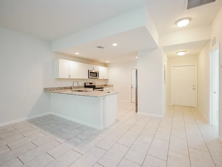 7636 Carrier Rd — Photo 6