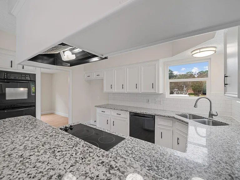 15034 Rose Valley Dr — Photo 15