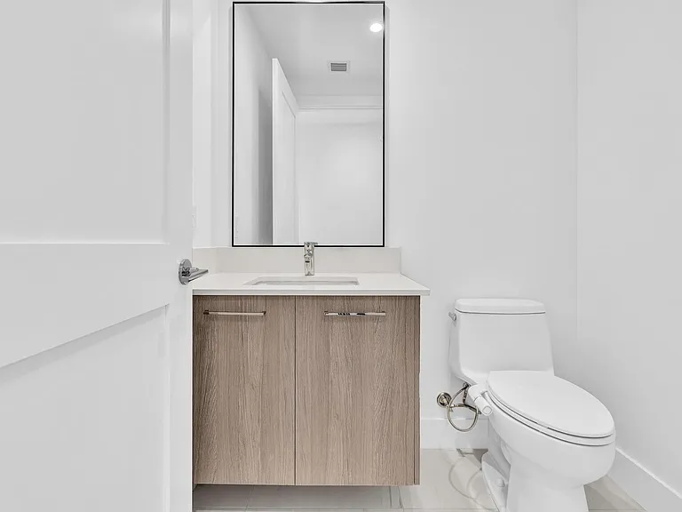 151 N Seabreeze Blvd #1902 — Photo 37