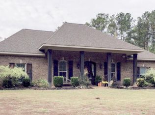 208 Burney Walker Ln, Starkville, MS 39759