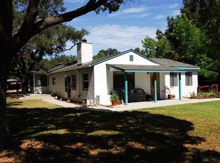 533 Riverside Rd, Oak View, CA 93022