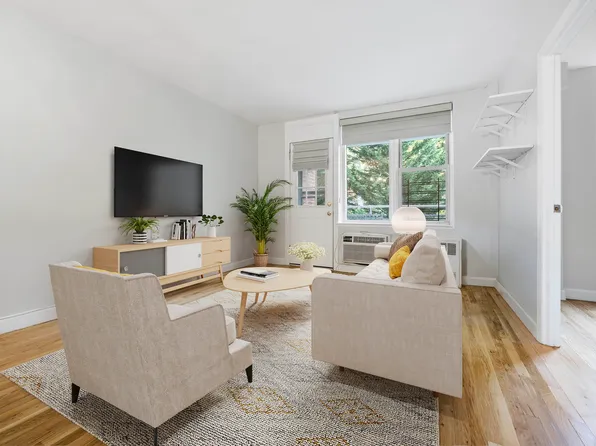 2750 Johnson Avenue image 2 of 11