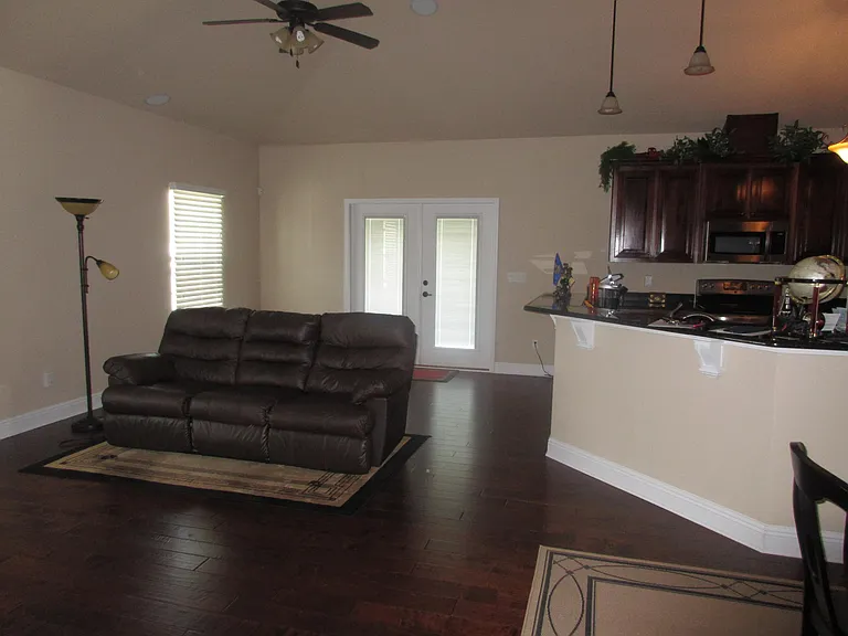 8954 Rachel Ct — Photo 6
