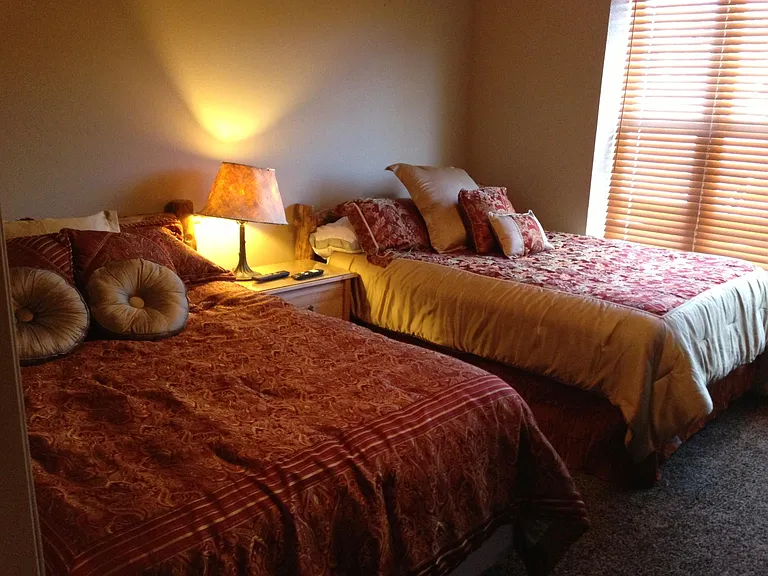 223 W Hunter Ridge Dr #2100 — Photo 7