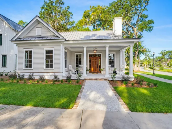 6 Meridian Road, Beaufort, SC 29007