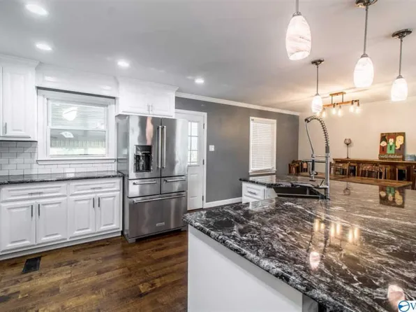 11210 Hillwood Dr SE, Huntsville, AL 35803