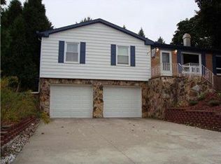 563 W 57th St, Erie, PA