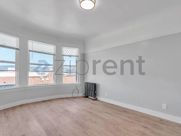 680 14th St #410 — Photo 11