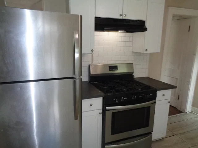 3 bed, $1,295 — Photo 4