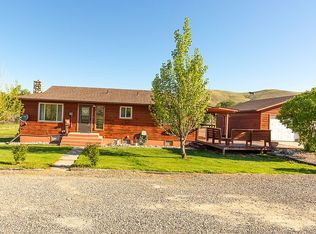 8 Skinner Ln, Salmon, ID 83467