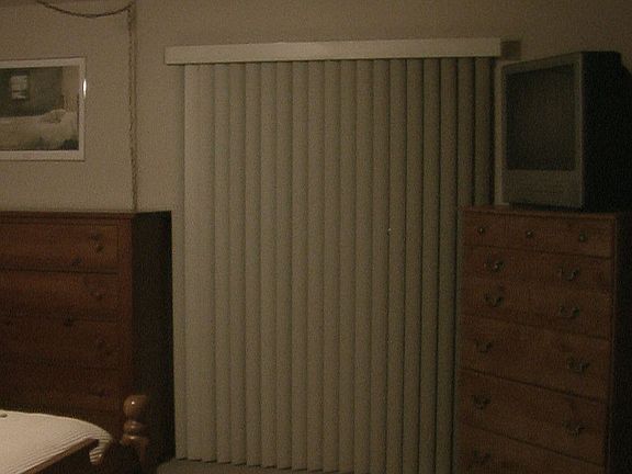 Bedroom 1/private deck/clear mountain views