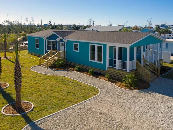 210 3rd St, Mexico Beach, FL 32456