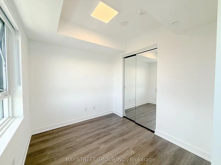609 Sherbourne St #1409 — Photo 9