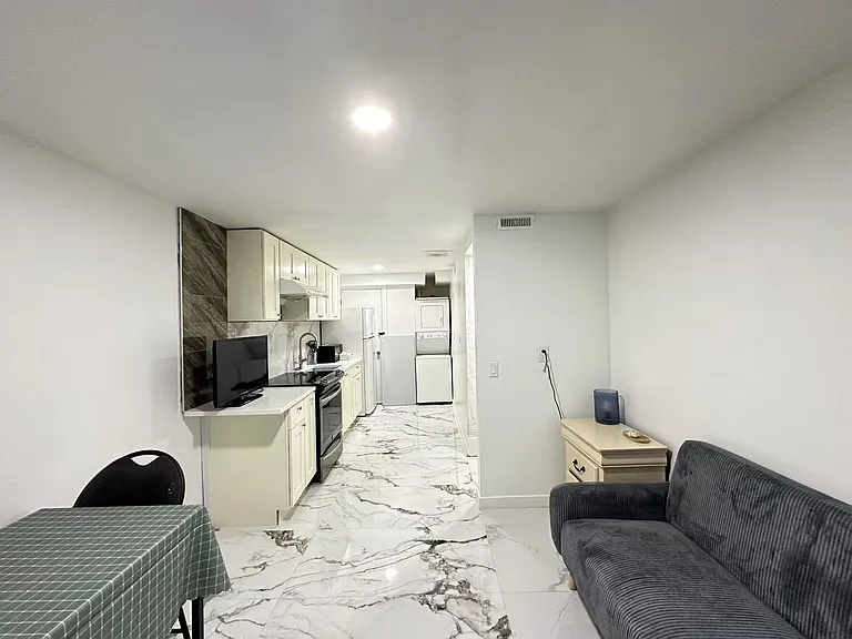 9640 Shell Rd — Photo 5