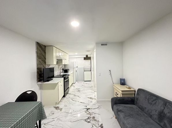 3 bedroom rental in Richmond — photo 5
