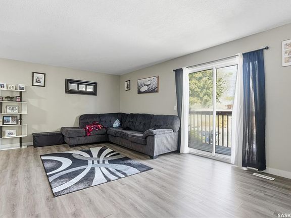 4th image of 121 Olmstead ROAD