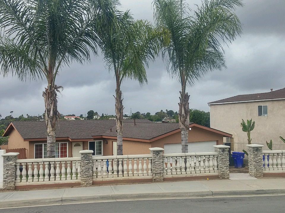 1st image of 718 Winston Dr