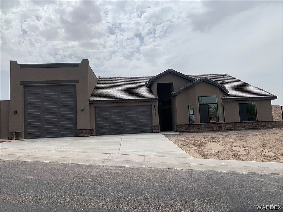 1st image of 2892 Desert Heights Drive