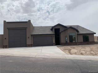 2892 Desert Heights Dr, Bullhead City, AZ 86429