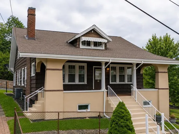 38 Ridgewood Ave, Wheeling, WV 26003