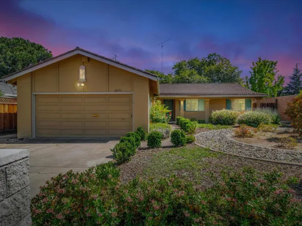 20996 Pepper Tree Ln, Cupertino, CA 95014
