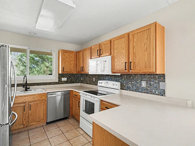 12584 S Beaver Creek Way — Photo 8