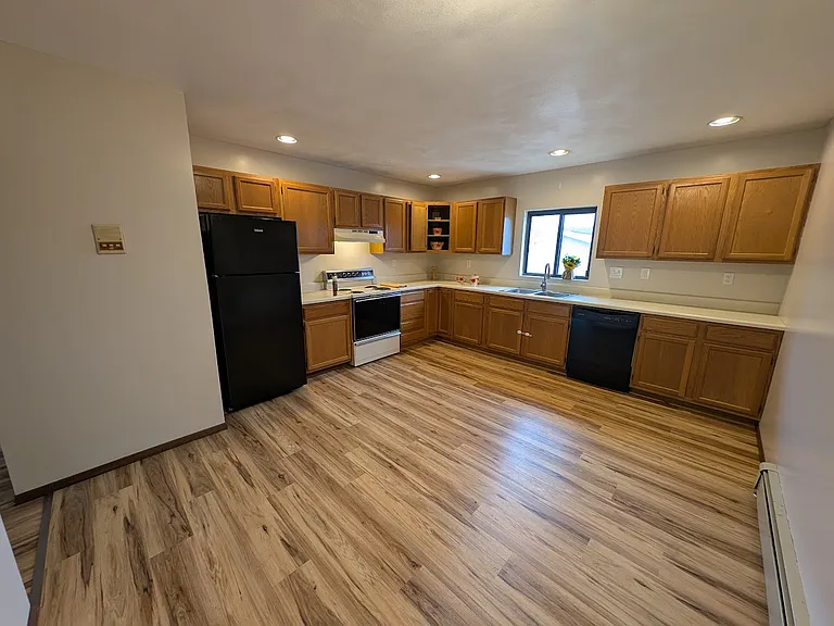 3540 Smith Dr — Photo 6