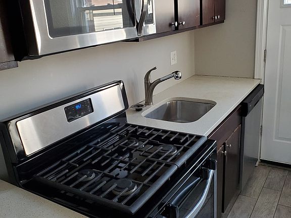 3rd image of 5631 W Carmen Ave #13587600