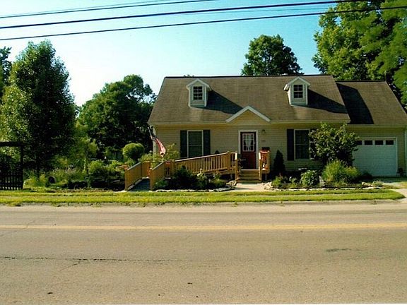 2nd image of 503 Dayton St