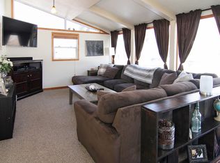 351 93rd Ave NE, Blaine, MN 55434