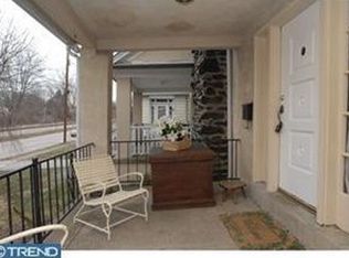 737 Hathaway Ln, Ardmore, PA 19003